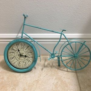 Blue rustic bicycle clock
